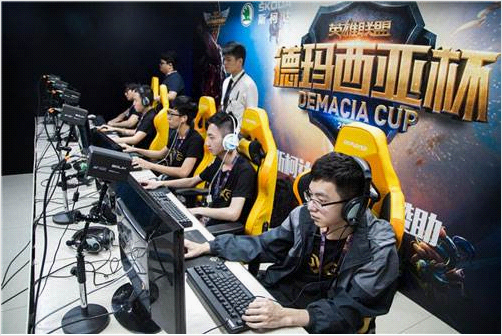 维尼修斯等 维尼修斯等