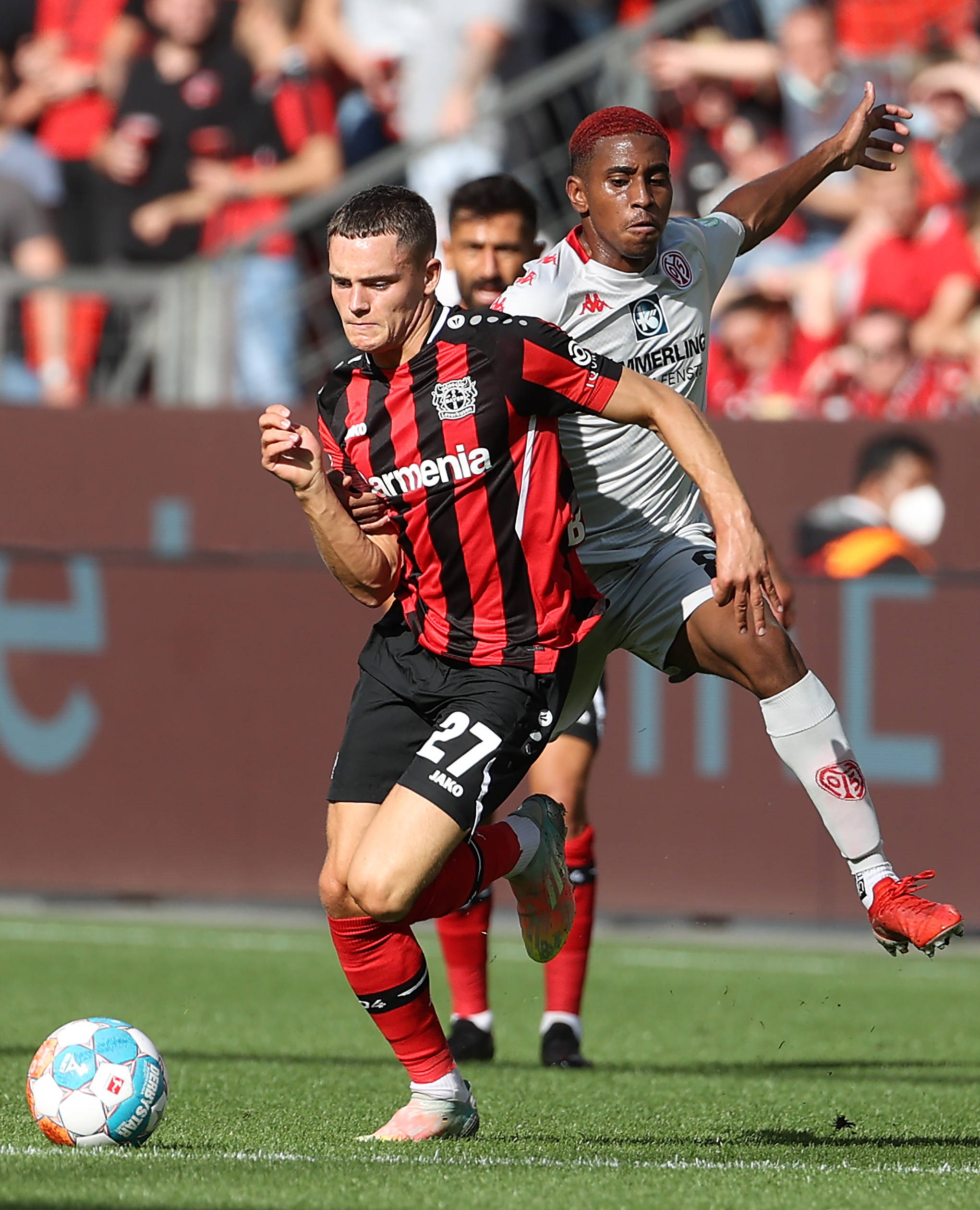 生了推搡 生了推搡