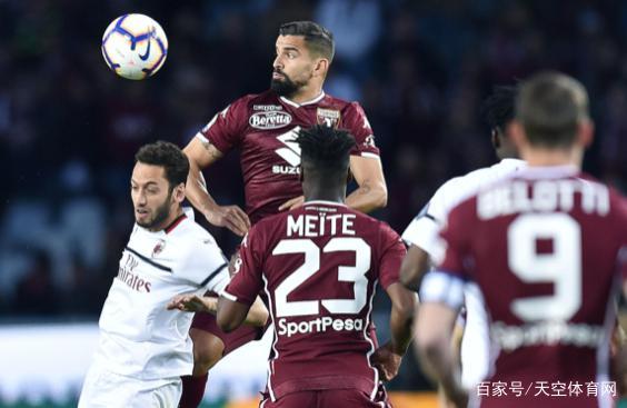 他不仅保持 他不仅保持