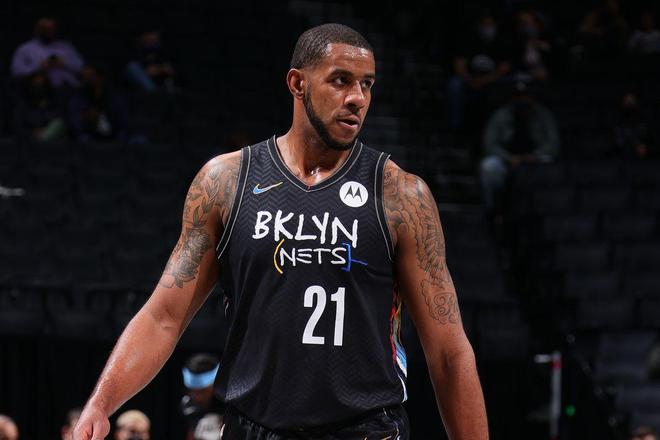 人充满期待 人充满期待